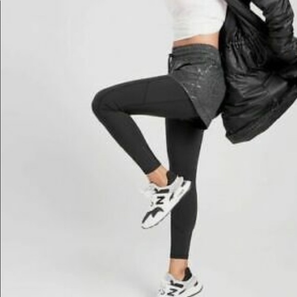 Athleta size M Rainer 2 in 1 winter leggings - Picture 5 of 13